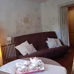 Apartment & Les Loges Du Capucin *