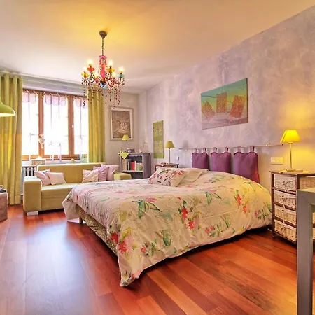 & Les Loges Du Capucin Apartamento *