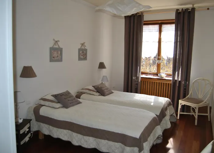 & Les Loges Du Capucin Apartment *